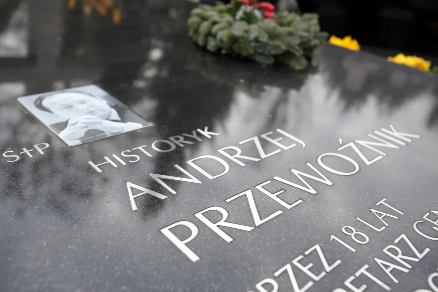 Nieoficjalnie ws. ekshumacji: Dotychczasowe badania potwierdzają tożsamość Przewoźnika