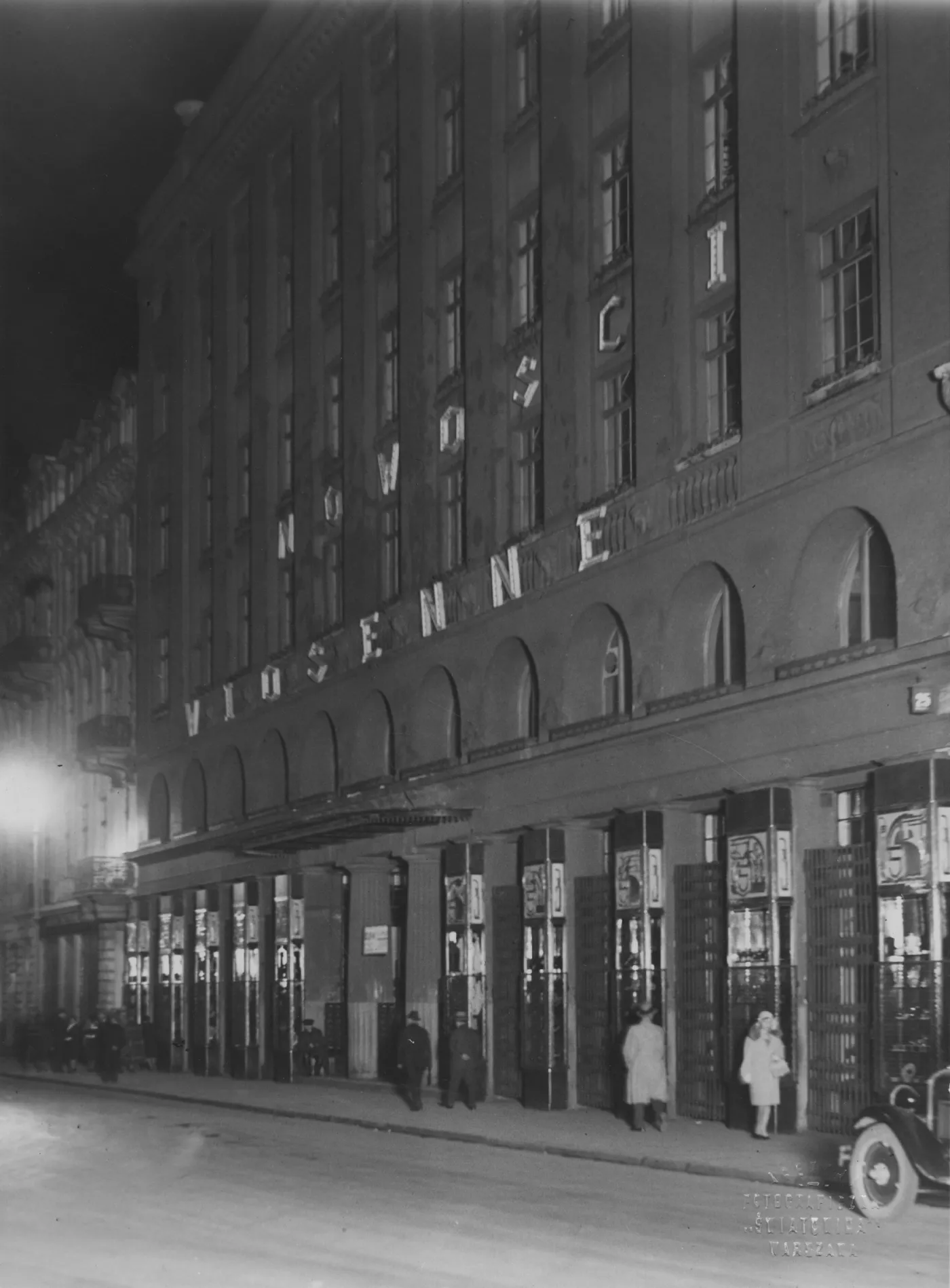 Warszawa wczoraj i dziś [ZOBACZ]