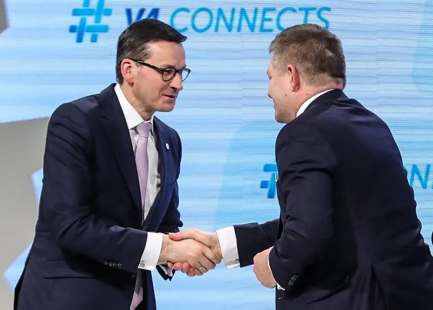 Morawiecki: Nie rozmawiałem na temat zmiany waluty w Polsce