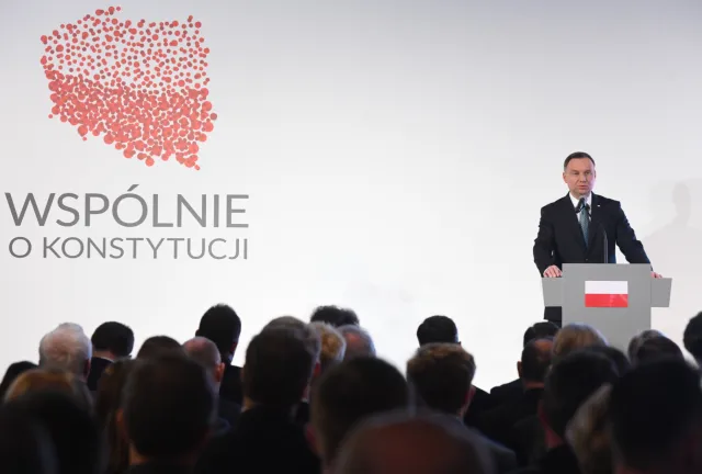 Prezydent: Polacy powinni mieć realny wpływ na konstytucję