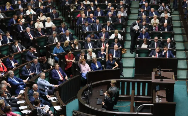 Sejm rozpoczął rozpatrywanie wniosków o powołanie komisji śledczej ds. VAT