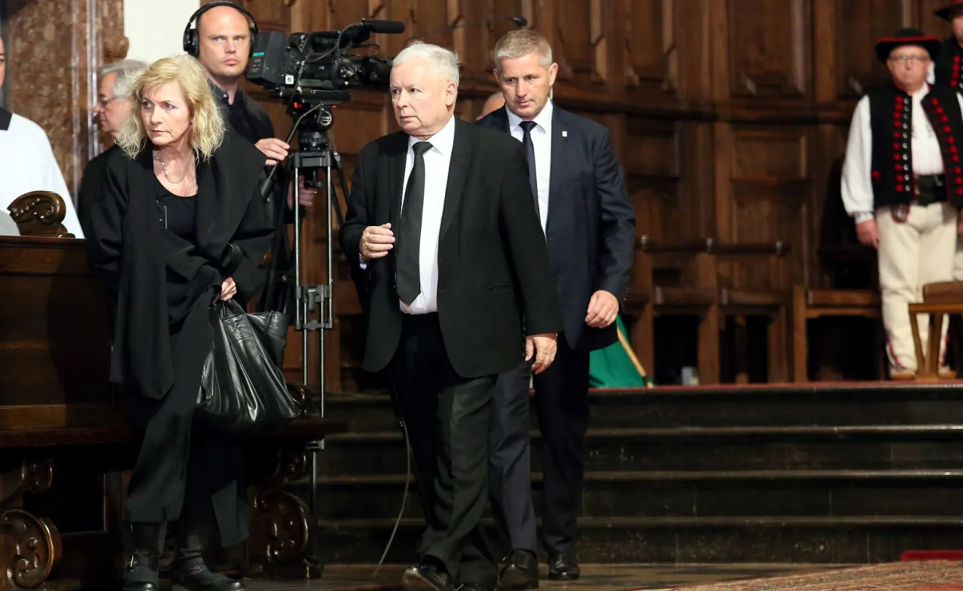 Jarosław Kaczyński w kościele
