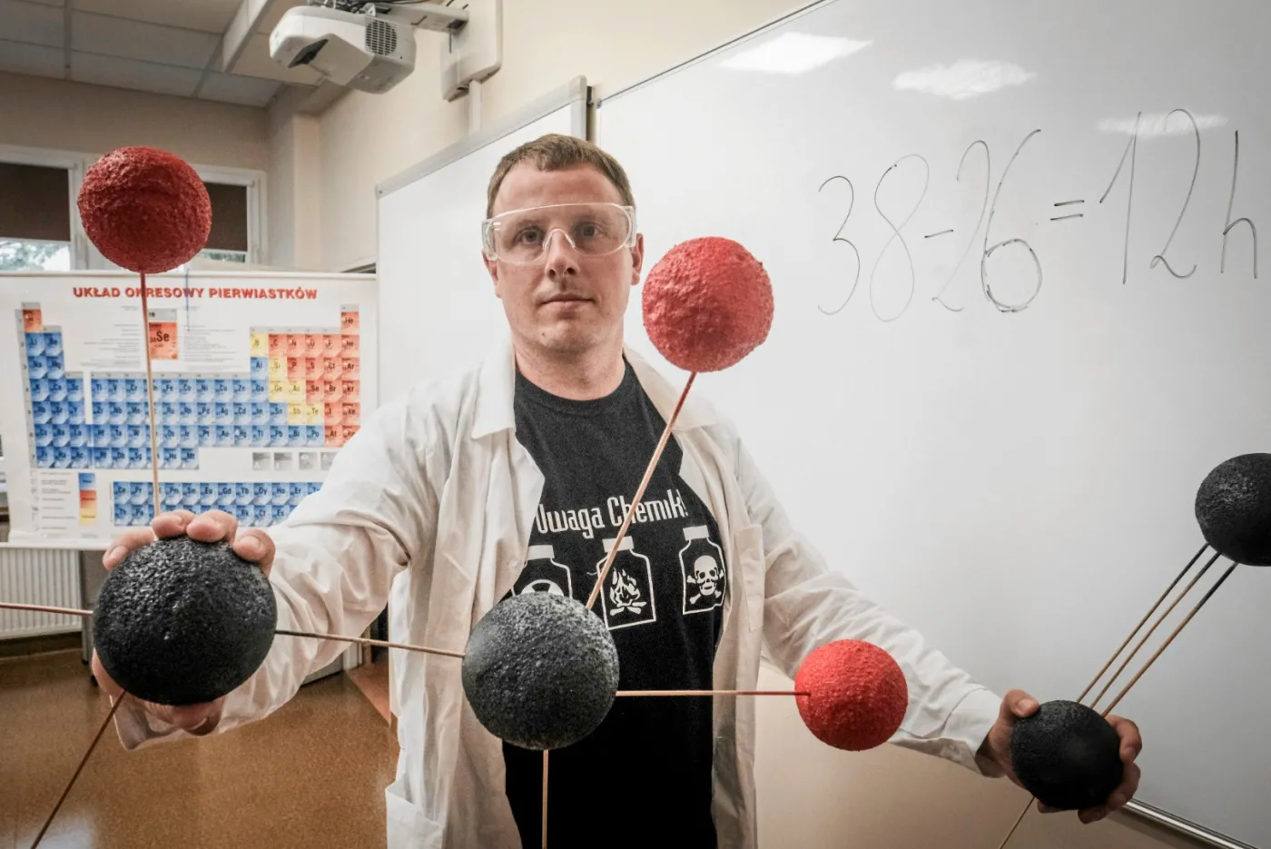 Nauczyciel, który nie boi się internetu. "Myślałem, że uznają mnie za starucha, który próbuje robić z siebie gwiazdę"