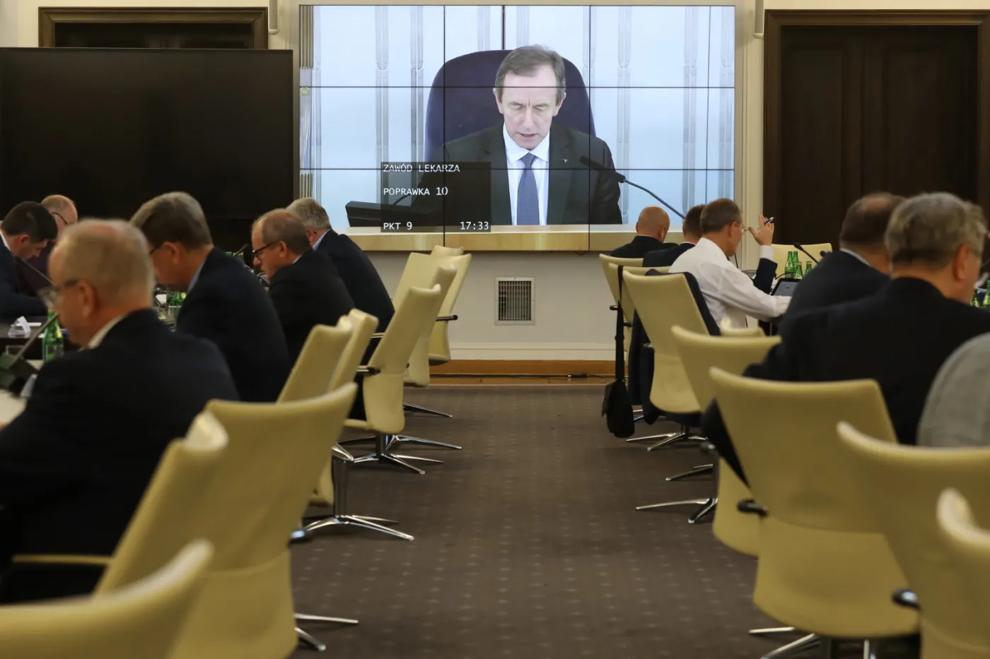 Senat zgłosił poprawki do Tarczy 4.0, które m.in. wykreślają z ustawy przepisy niezwiązane z COVID-19