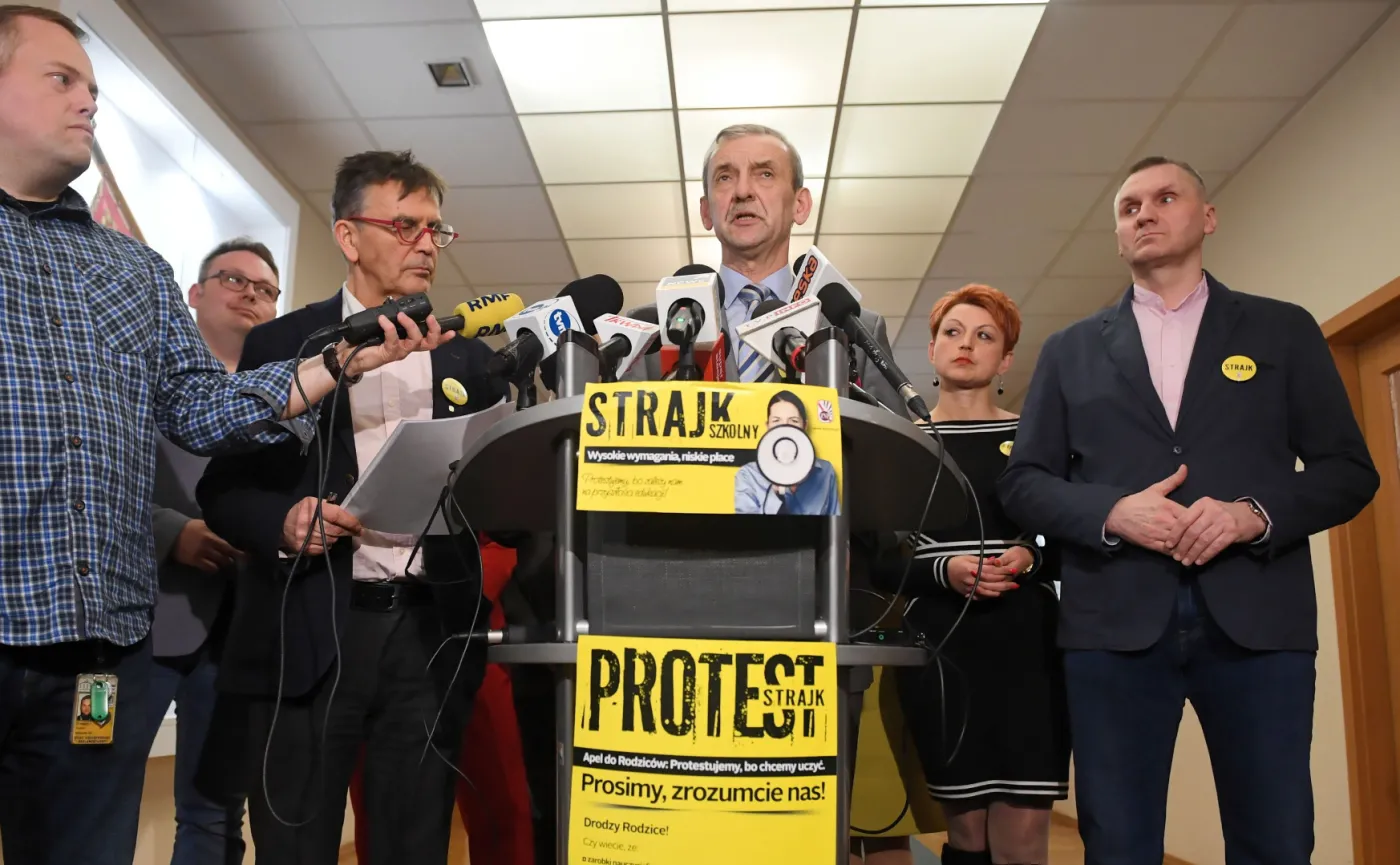 ZNP chce od czerwca podwyżek o 9,6 proc. dla strajkujących nauczycieli