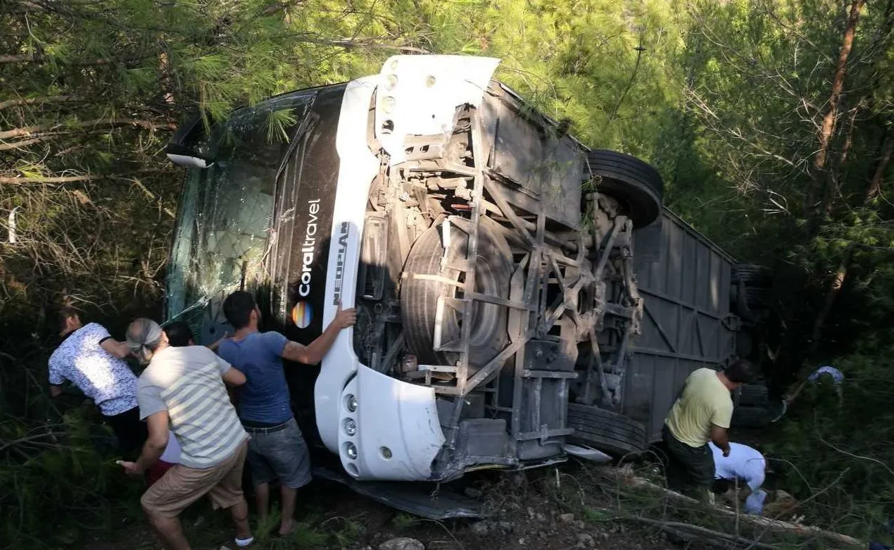 Wypadek autokaru w Turcji z udziałem polskich turystów. Są ranni