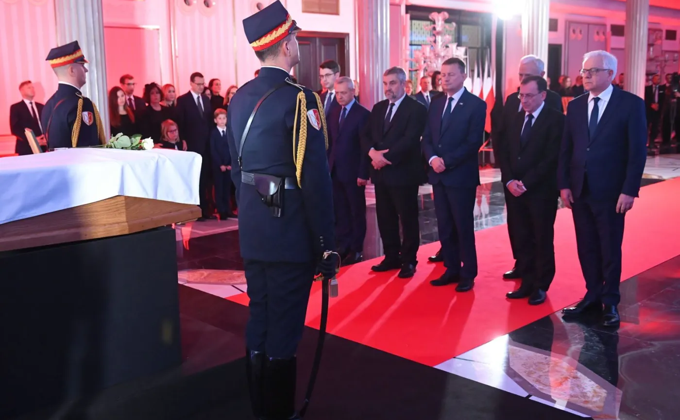 Polacy żegnają marszałka seniora Kornela Morawieckiego