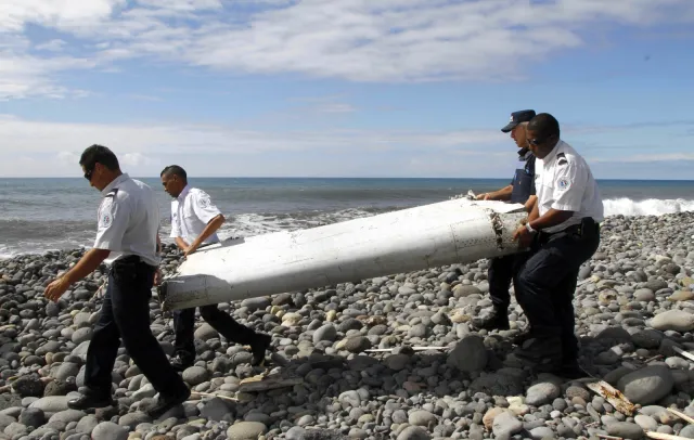 Będą dalsze poszukiwania wraku MH370. W akcji wojskowy samolot, statek...