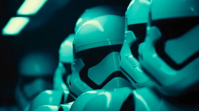 "Star Wars: Episode VIII" wcześniej, niż sądzono. Ruszają zdjęcia do kolejnych "Gwiezdnych wojen"