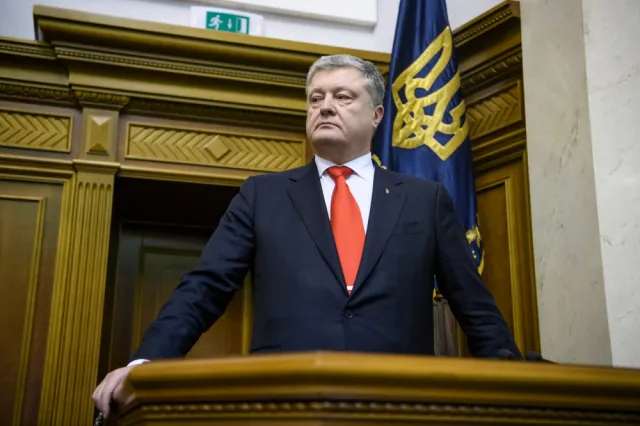 Atak na Poroszenkę. Były prezydent Ukrainy oblany środkiem odkażającym [WIDEO]