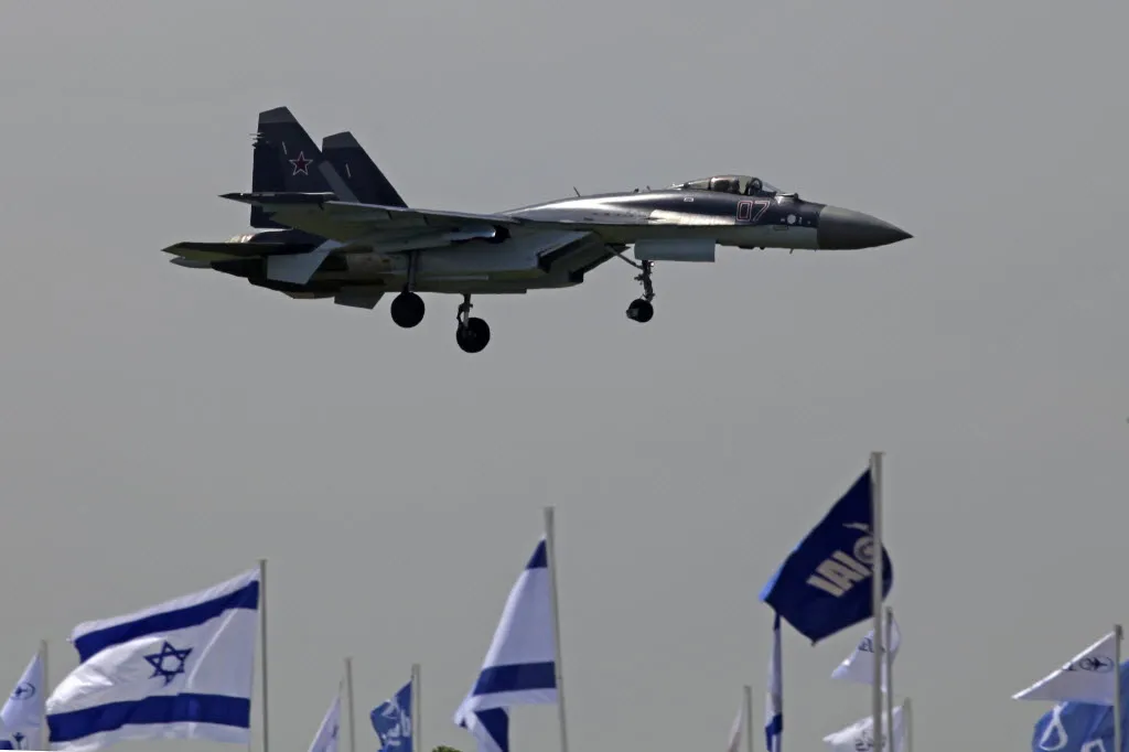 1377008-6.jpg