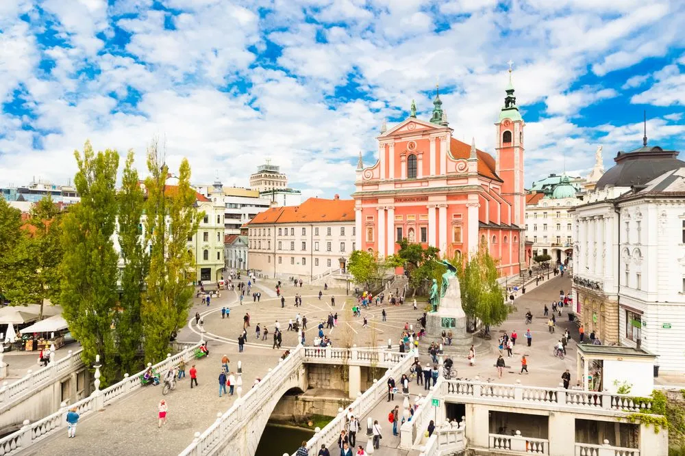 Lublana - stolica niewielkiego kraju z ogromnym zadłużeniem bankowym (ZDJĘCIA)