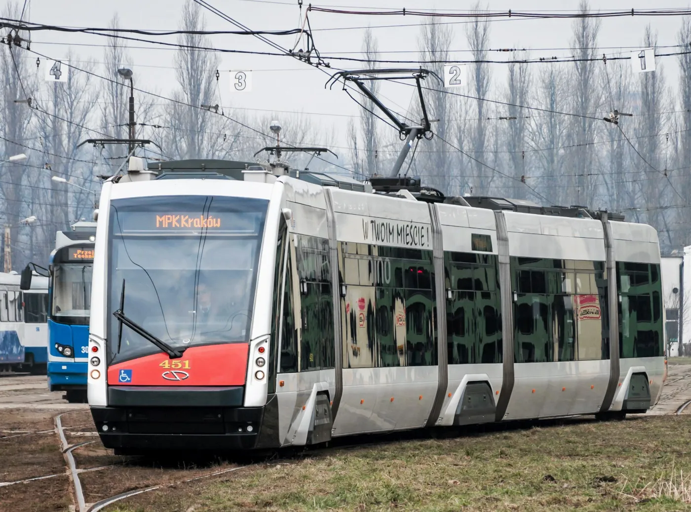 Solaris Tramino S100 na testach w Krakowie i Poznaniu. Jedyny taki tramwaj w Polsce