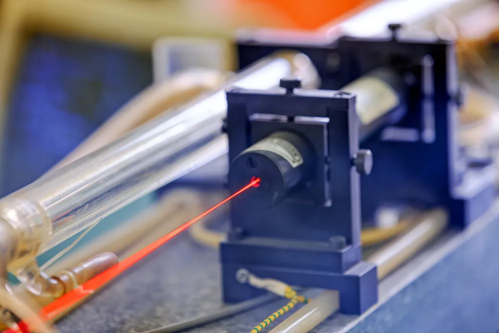 Nobel z fizyki za superprecyzyjne narzędzia laserowe. Najstarszy laureat ma 96 lat
