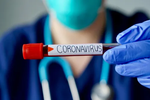 Czy można ponownie zakazić się koronawirusem? Epidemiolog: Nie wiadomo