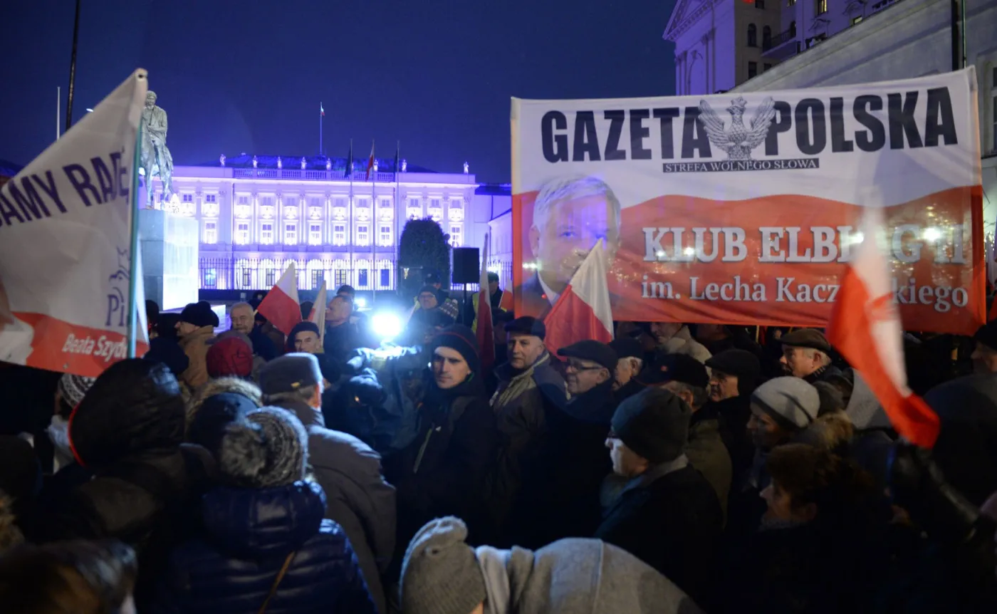 Dworczyk (PiS): wydarzenia w Polsce wpisują się w scenariusz pisany w Moskwie