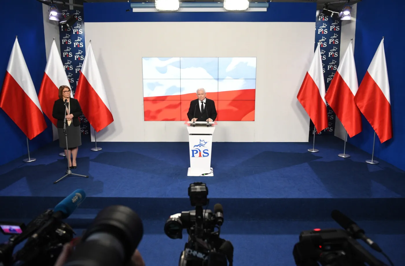 Osiecki: Kaczyński uderza w polityczne elity. Doprowadzi do deprecjacji polityki