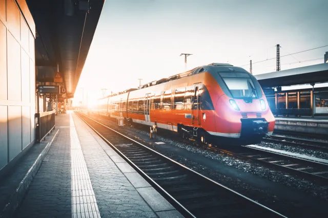Przywracanie połączeń regionalnych. PKP rozpoczynają inwestycje w ramach programu Kolej Plus