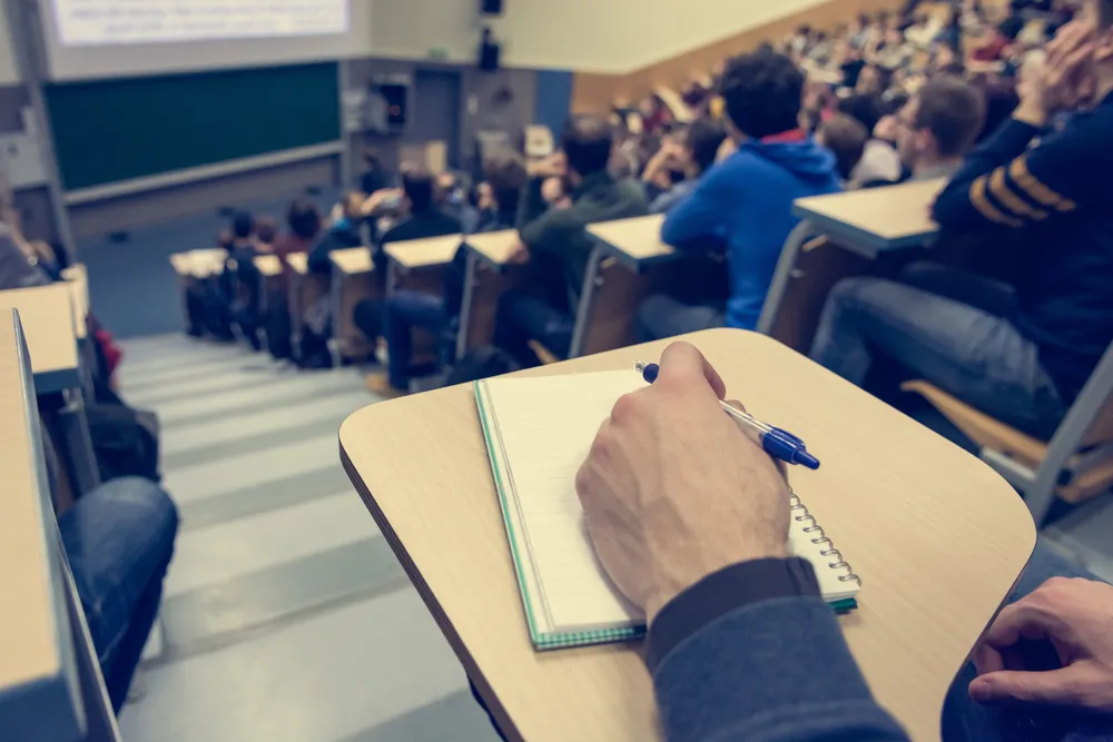 Polacy chcą się uczyć za granicą