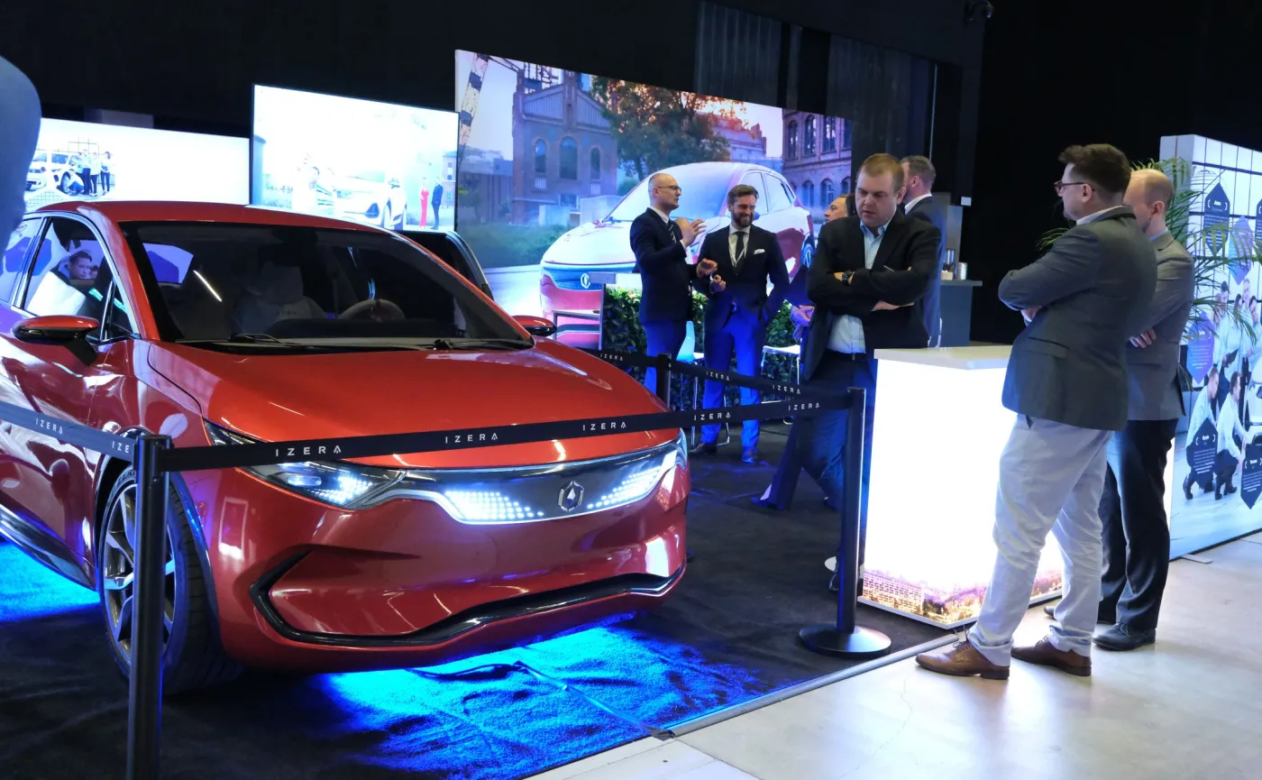 Izera coraz dalej odjeżdża od elektromobilnych ambicji rządu