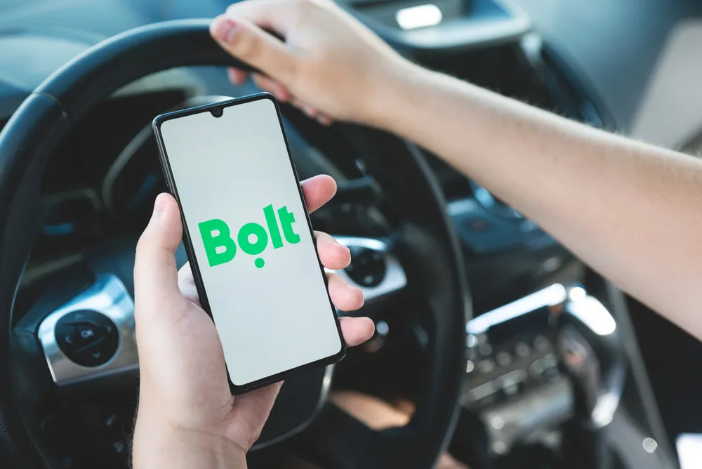 Przewozowa gra w kotka i myszkę. Bolt bez licencji pośrednika w przewozie osób