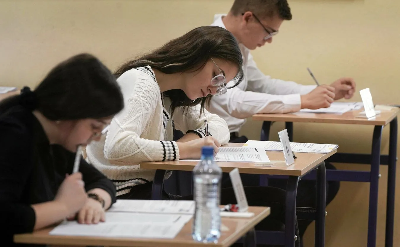 Egzaminem pisemnym z języka polskiego rozpoczęły się matury