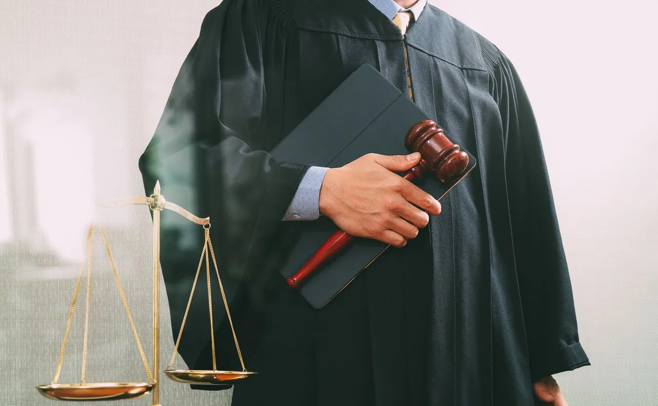 Trwa spór o zakres informacji dotyczących zobowiązań sędziów