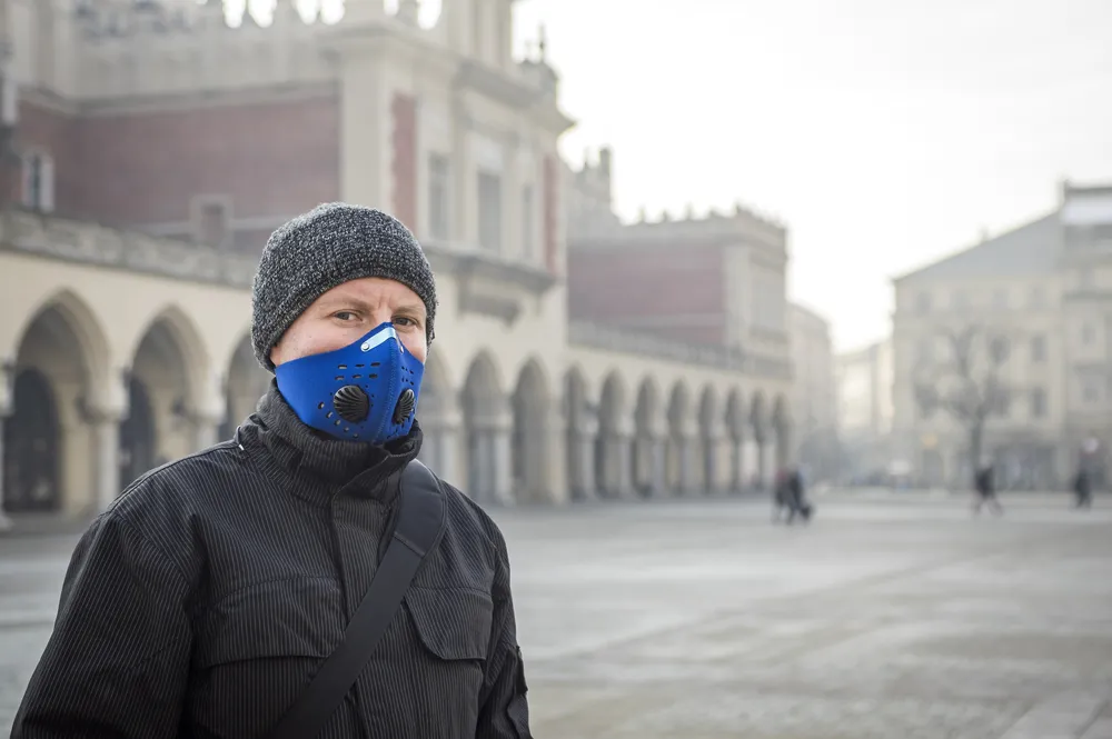 UOKiK: Prawie połowa masek antysmogowych nie przeszła testów. Wcale nie chronią