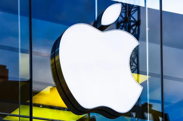 Protesty w fabryce iPhone'ów w Chinach: Producent obiecuje wypłaty zaległych wynagrodzeń