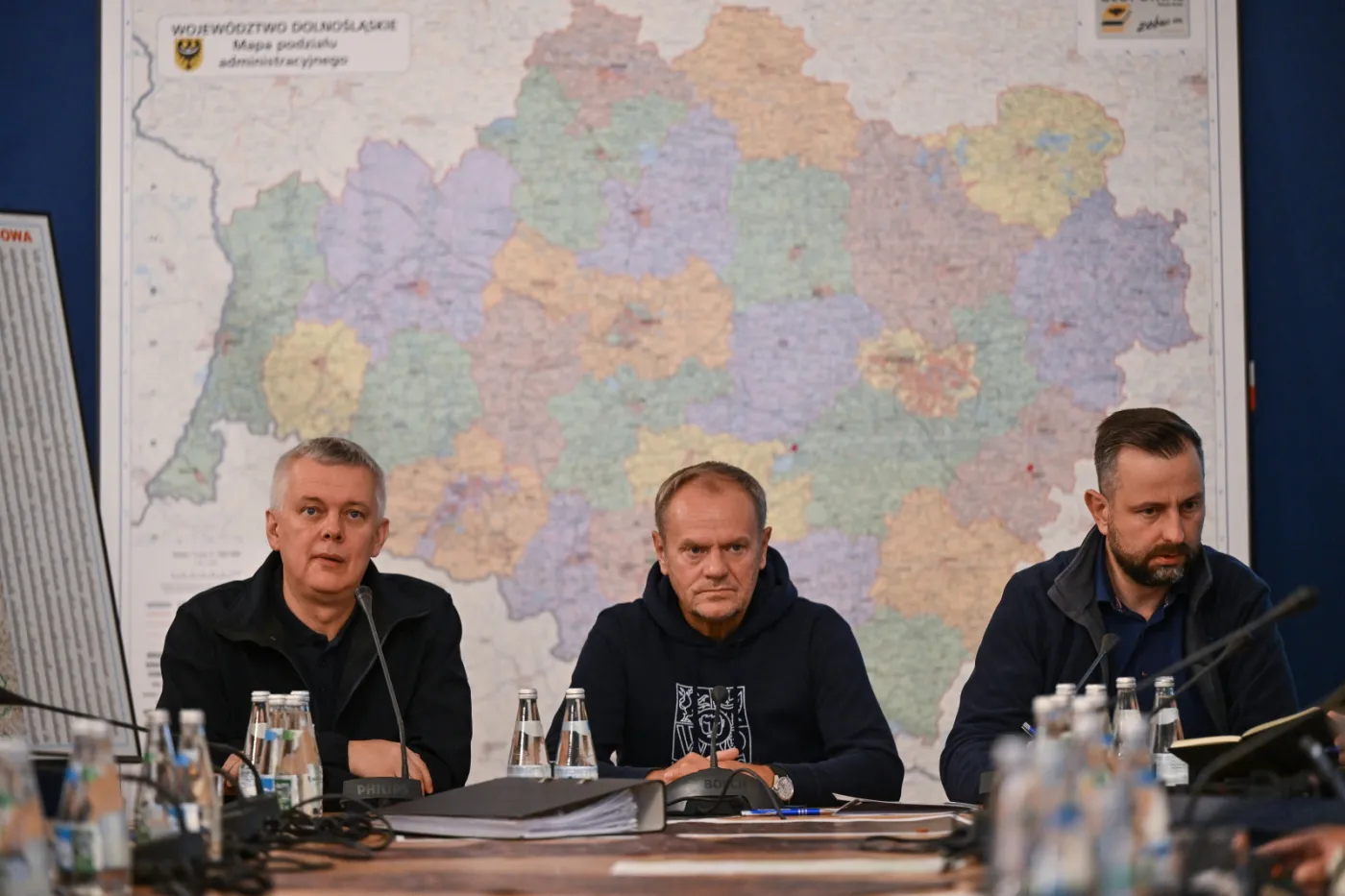 Tusk: Za wcześnie, by ogłaszać pokonanie powodzi we Wrocławiu. Uważajmy na dezinformację
