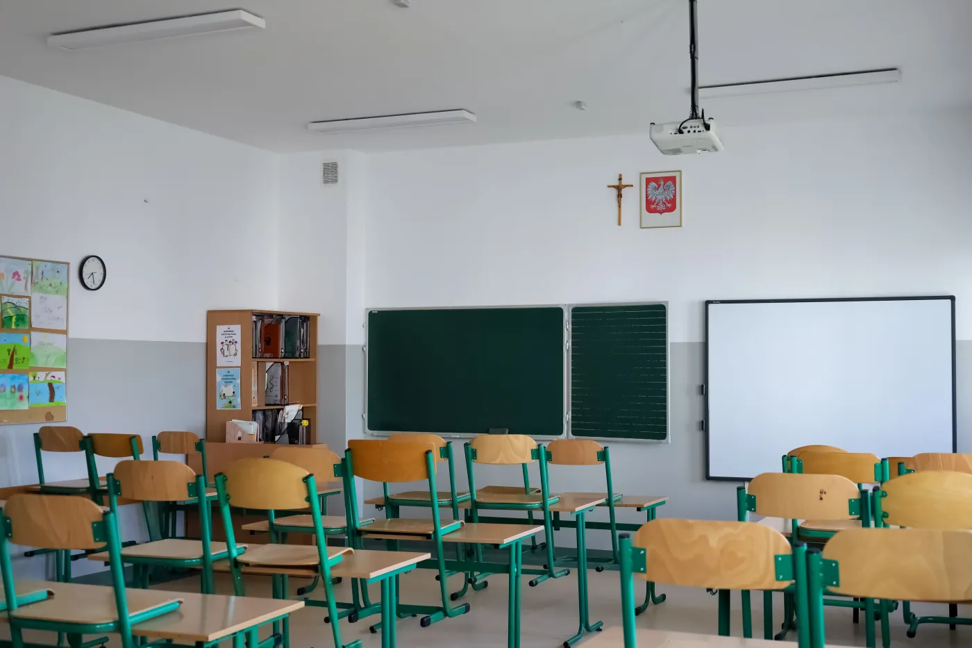Uczniowie wygenerowali zdjęcie nagiej koleżanki. Sprawą zajmie się policja