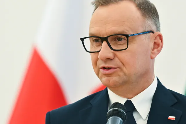 Wybory prezydenckie 2025. Duda: Ostrzegam moich rodaków, dobrze pilnujcie swoich oddanych w wyborach głosów