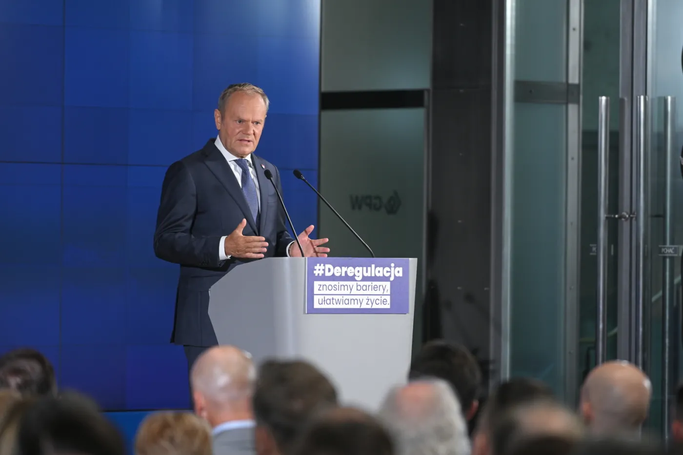 Premier podczas konferencji: Polska gospodarka w 2025 r. wyprzedzi Szwajcarię