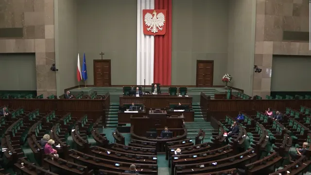 Sejm uchwalił przepisy deregulacyjne. Mają m.in. uprościć rachunki za prąd