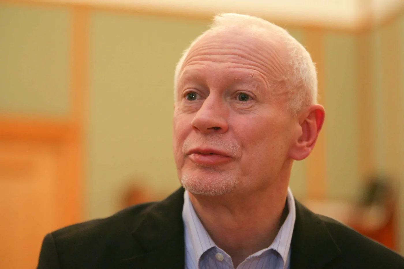 Boni: Polska musi zwiększyć wydatki, oszczędności ograniczą wzrost