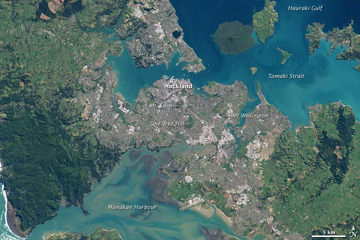 711803-auckland.jpg