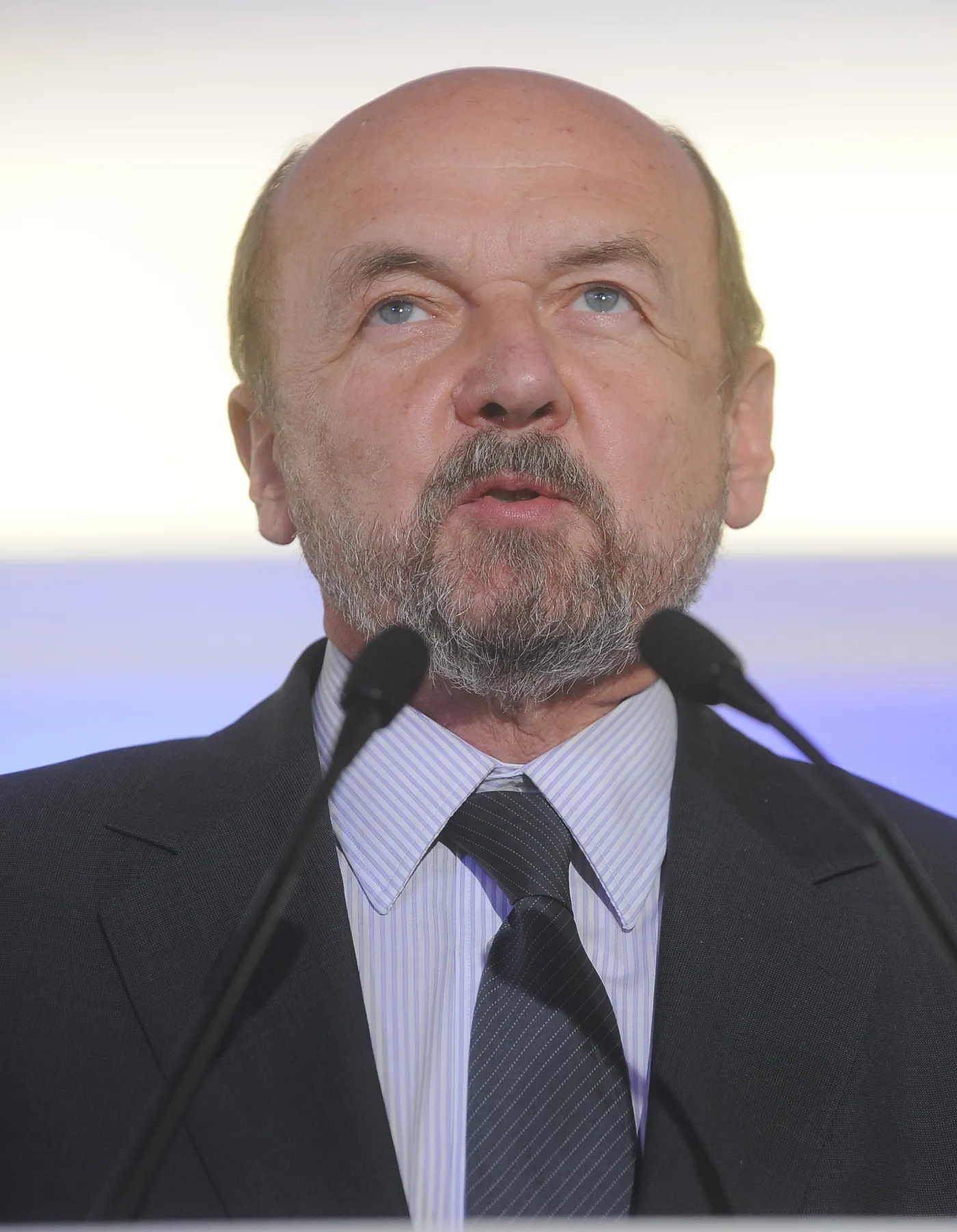 Legutko przegrał z Czechem kandydaturę na wiceszefa PE