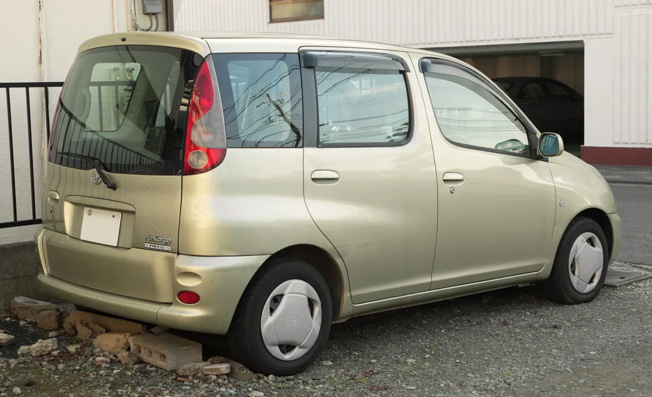 547939-toyota2.jpg