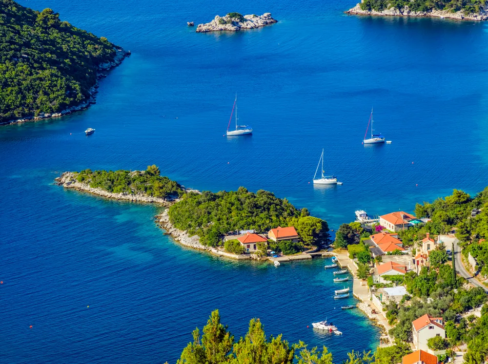 1150004-mljet.jpg