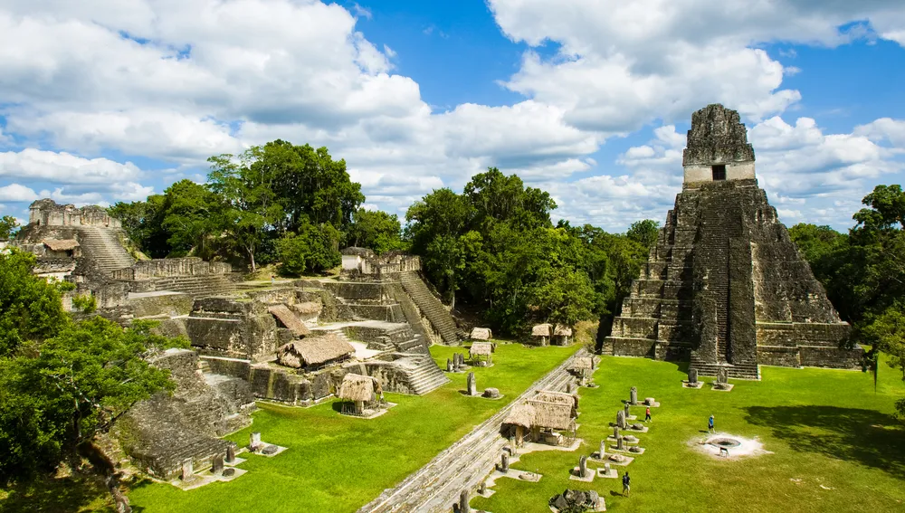 1276455-tikal2.jpg