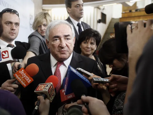 Strauss-Kahn dostał wstępne zarzuty udziału w stręczycielstwie w zorganizowanej grupie przestępczej