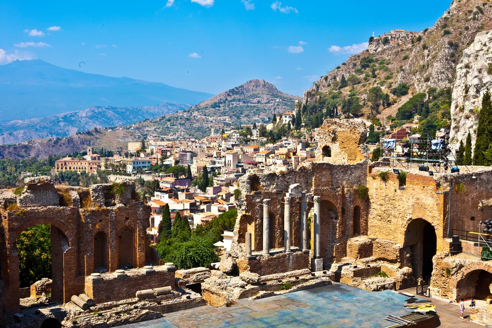 864581-taormina.jpg