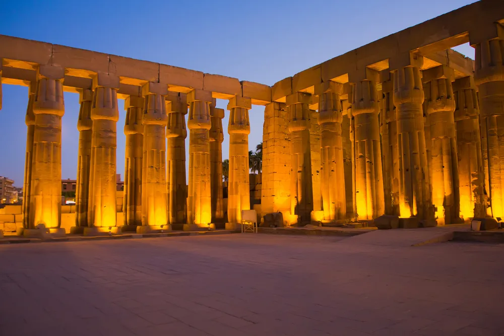 1568997-luxor.jpg