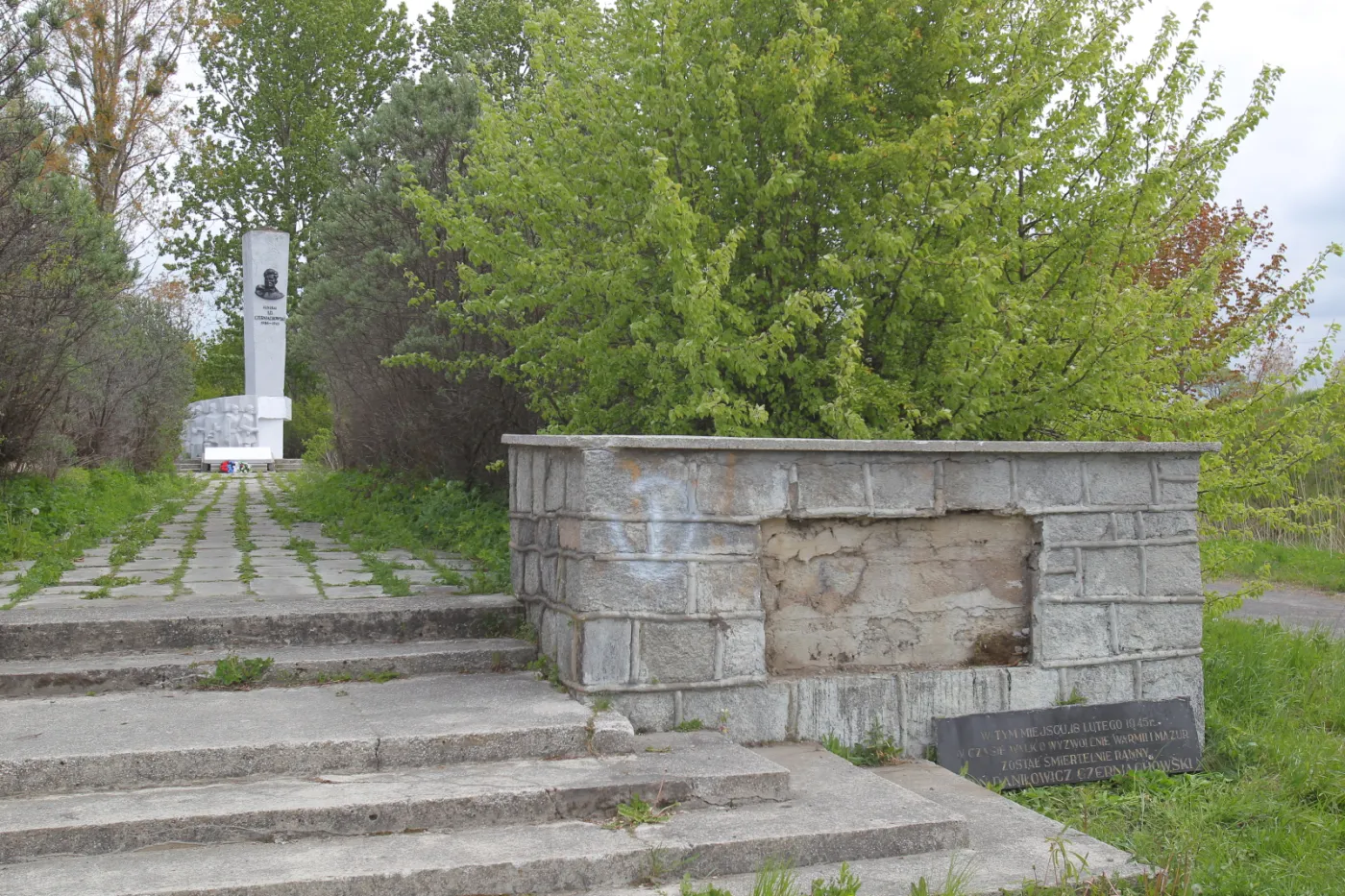 Pomnik 