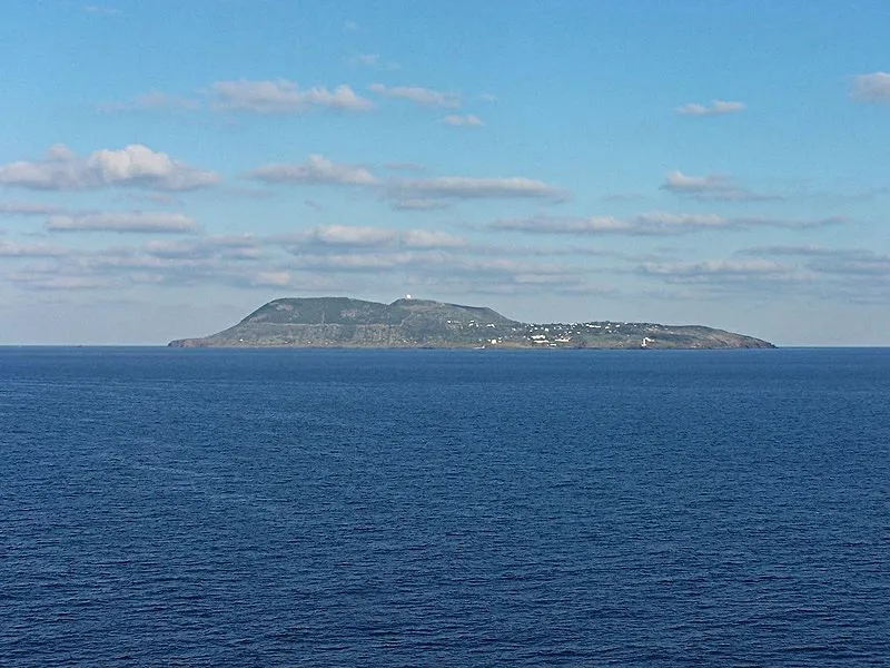1364059-ustica.jpg