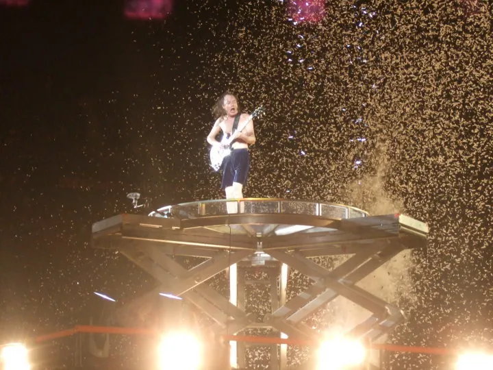 AC/DC