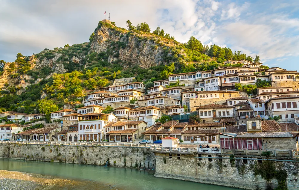 2173090-berat.jpg