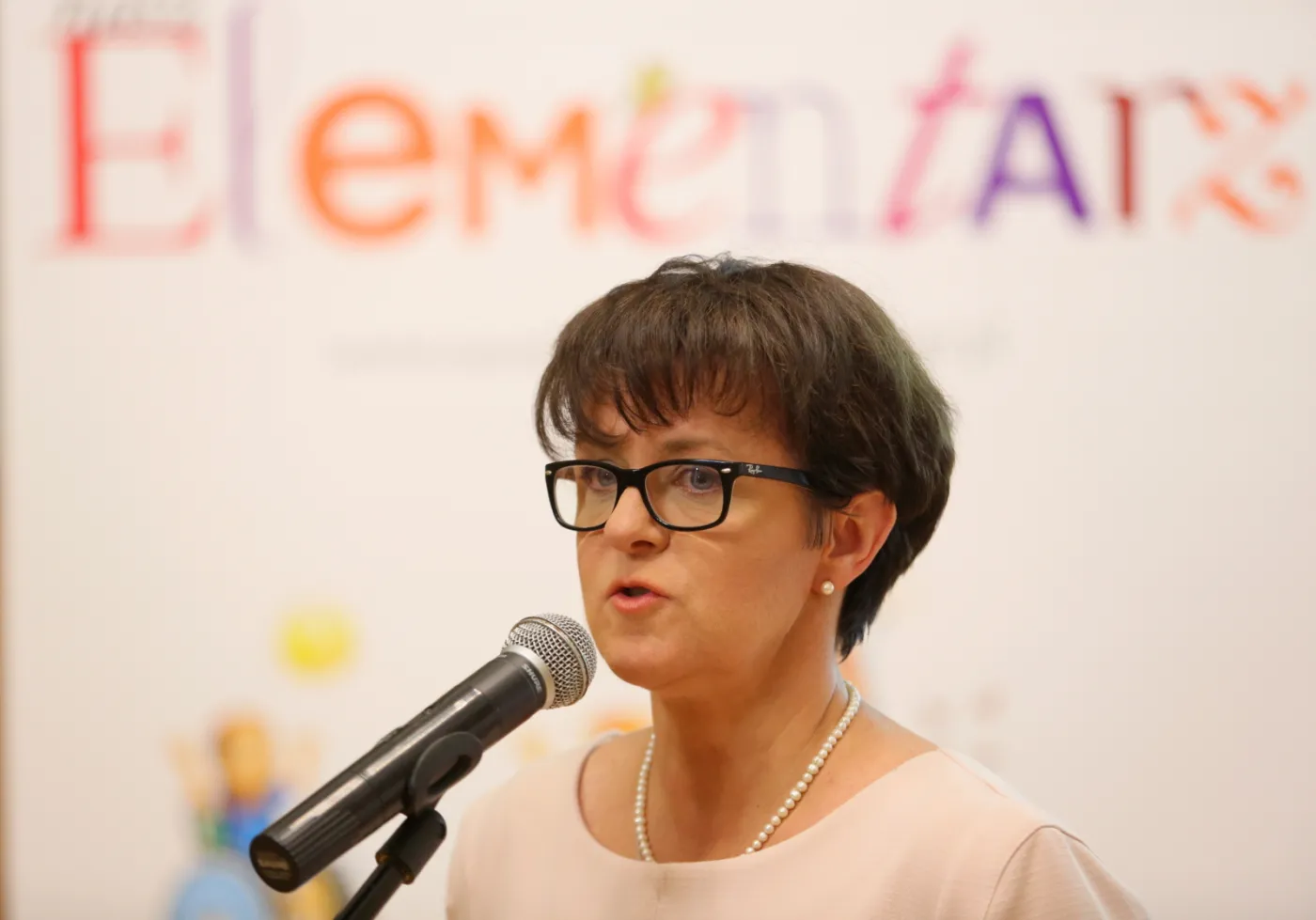 Harmonogram reformy podręcznikowej: Sprawdź, kiedy twoje dziecko dostanie darmowe podręczniki