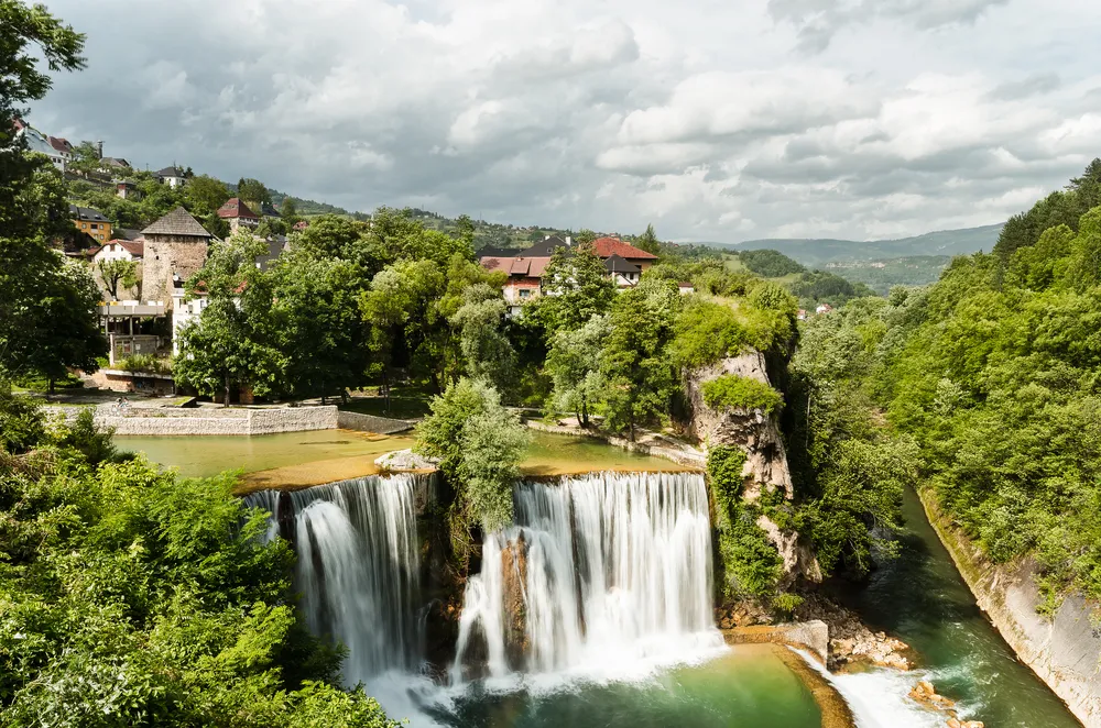 2229493-jajce.jpg