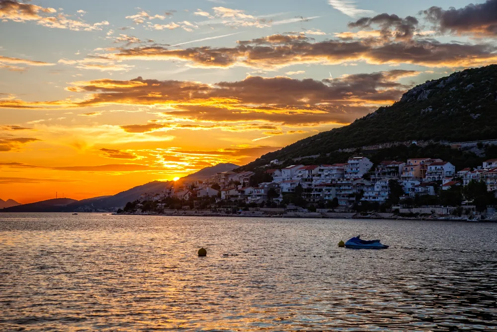 2229622-neum.jpg